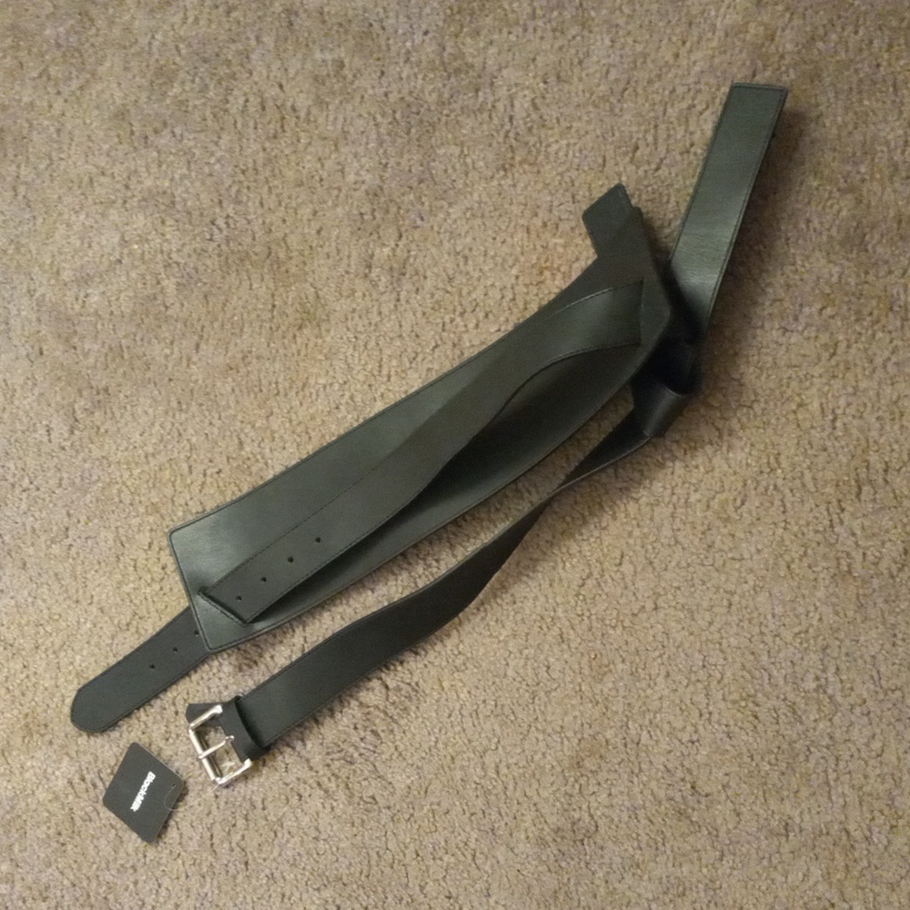 Blackmilk Belt - Picture 2 of 5